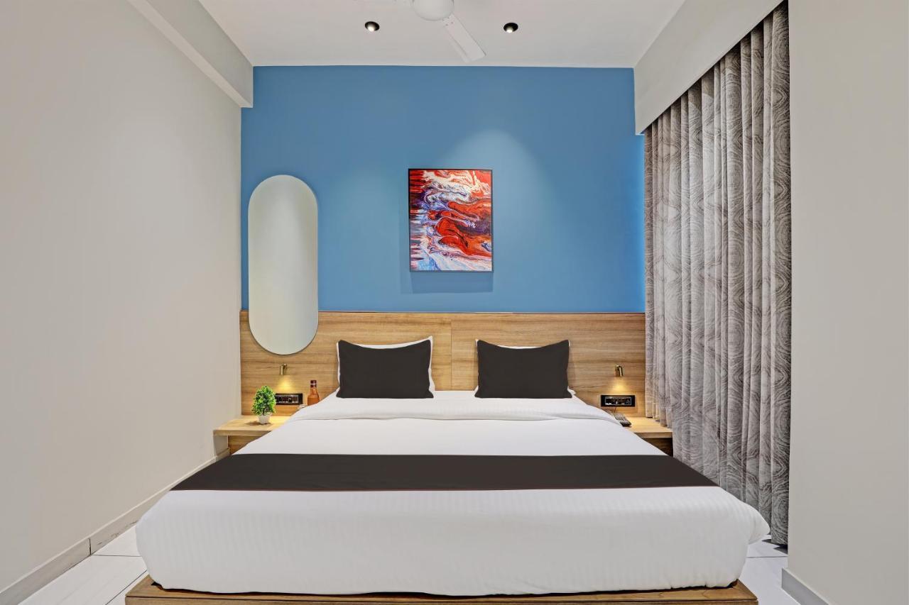 Hotel Lee Platinum Αχμπανταμπάντ Εξωτερικό φωτογραφία
